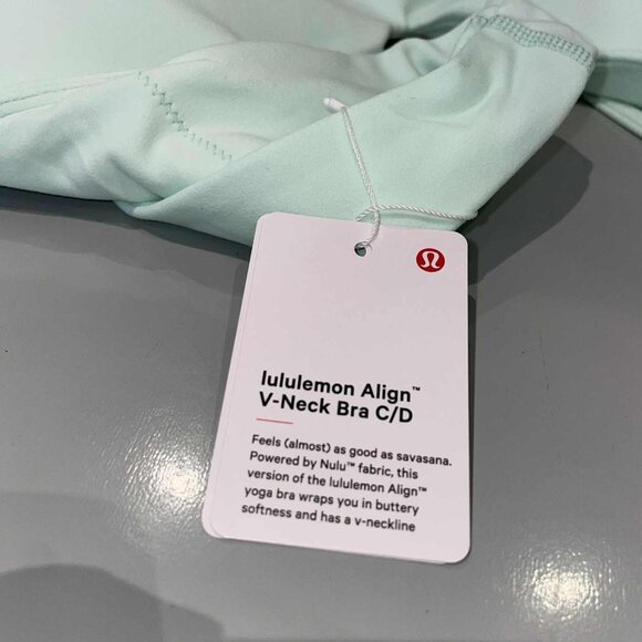 Lululemon Align V-Neck Bra *Light Support, C/D Cup Mint Moment - NWT - Size 14 - Picture 5 of 6